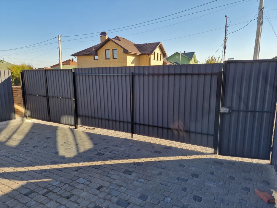 Продам танхауси в престижному районі .Право власності,КРЕДИТ ,Є-ОСЕЛЯ.!