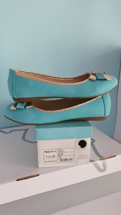 Baleriny nowe w kolorze blue z ozdobami rozmiar 37 / wkładka 23.2 cm