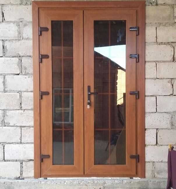 Вікна металопластикові форточки,  нові двері Черкаси