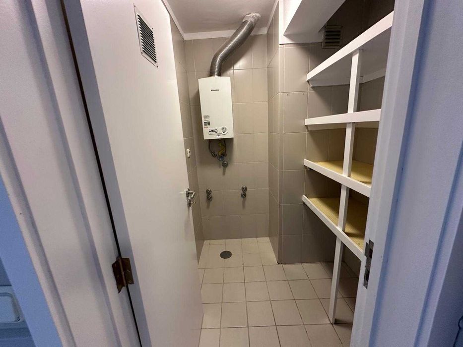 Arrenda-se T2 remodelado c/ garagem Sra da Hora junto ao metro