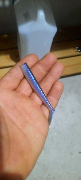 Vinil de 8.5 cms para pesca ao spinning ,variadas cores