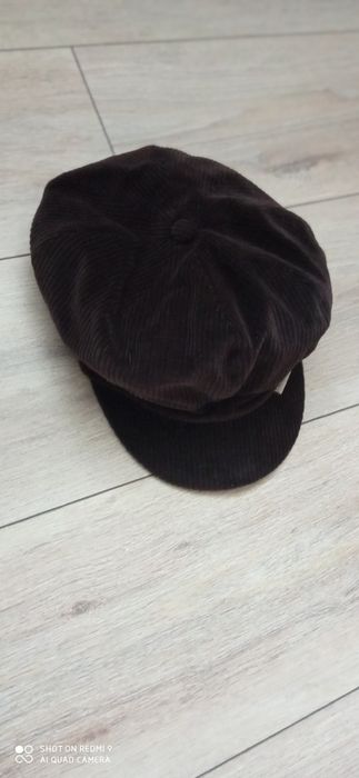 Czapka z daszkiem damska