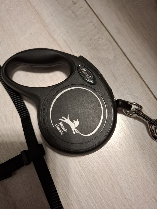 Smycz Flexi 3m nowa nieużywana plus szelki gratis
