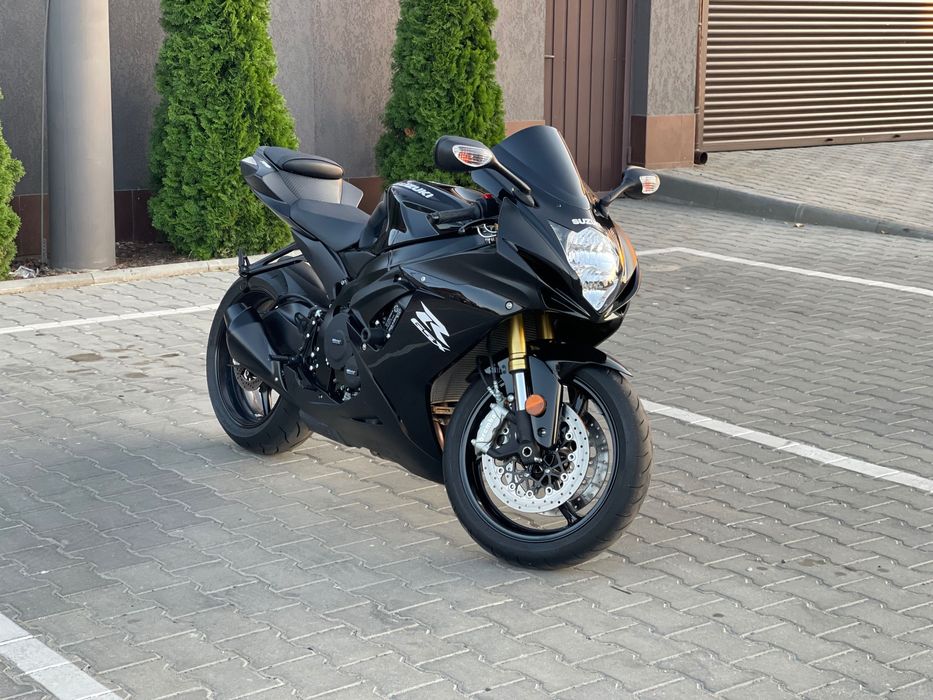 Suzuki GSX-R 750, 2024 cпортивний мотоцикл Сузуки Джиксер