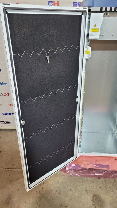 Серверный шкаф с охлаждением ERICSSON  (новый)