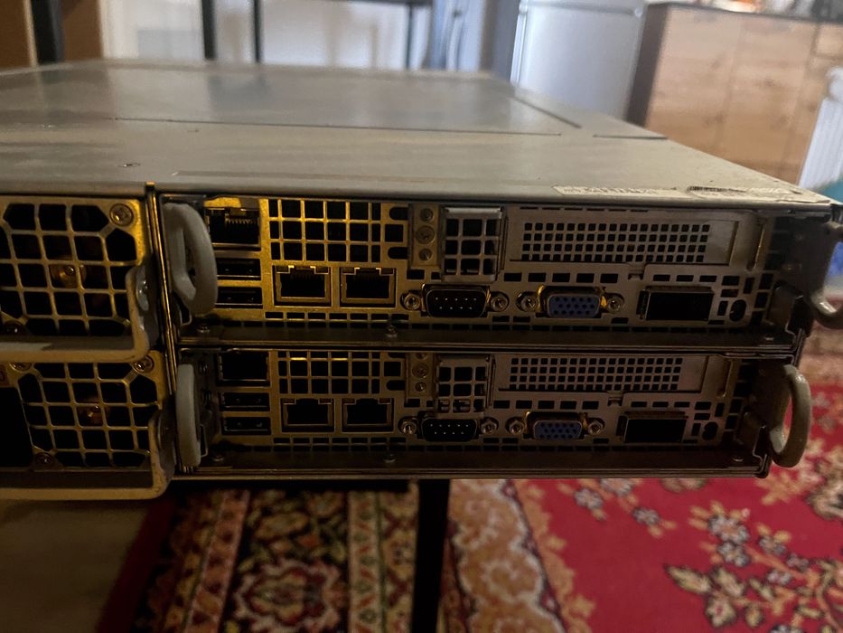 Supermicro CSE 827-14 8x Xeon X5675 3,46 CPU 240GB RAM 2x 1400W