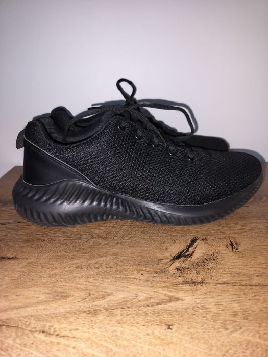 Buty sportowe r. 44