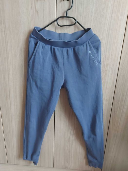 Spodnie dresowe joggery 164cm błekitno-szare