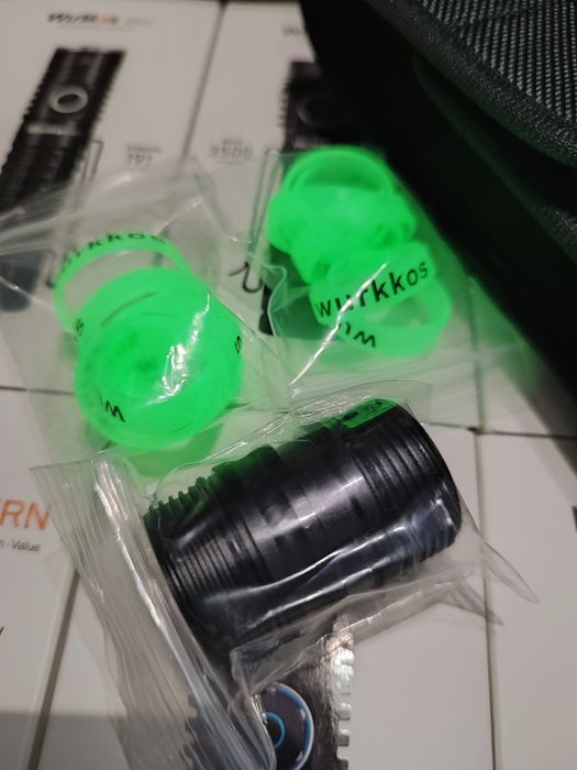 TOP Wurkkos TS22(Green,Black) XHP70.3, HD50