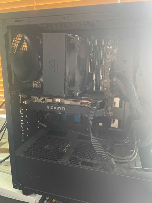 komputer gamingowy używany 2-3 lata