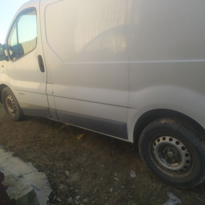 Renault Trafic; Części