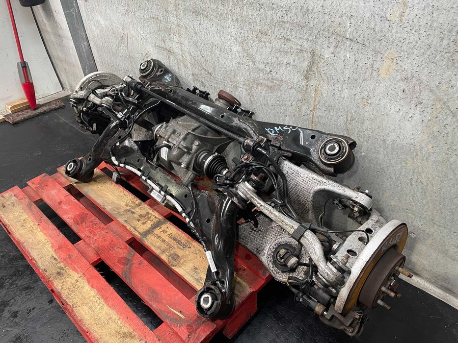 Eixo traseiro completo jaguar XE 2.0 (2017)