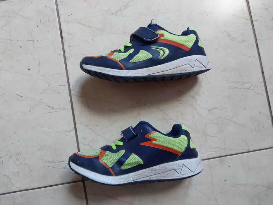 Buty sportowe 28 1/2 adidaski Clarks sneakersy