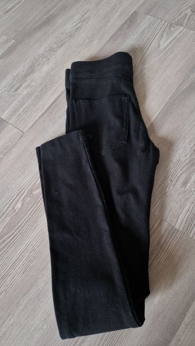 Treginsy leginsy z kieszonkami dla dziewczynki 134