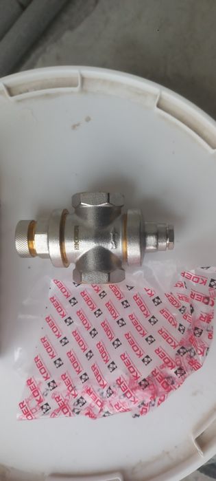 Редуктор тиску KOER