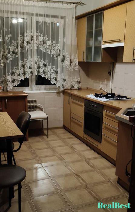 Продаж / Квартира / Кулика і Гудечка, Ювілейний, Рівне