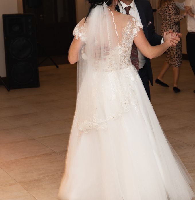 Sprzedam suknię ślubną rozmiar 40/42