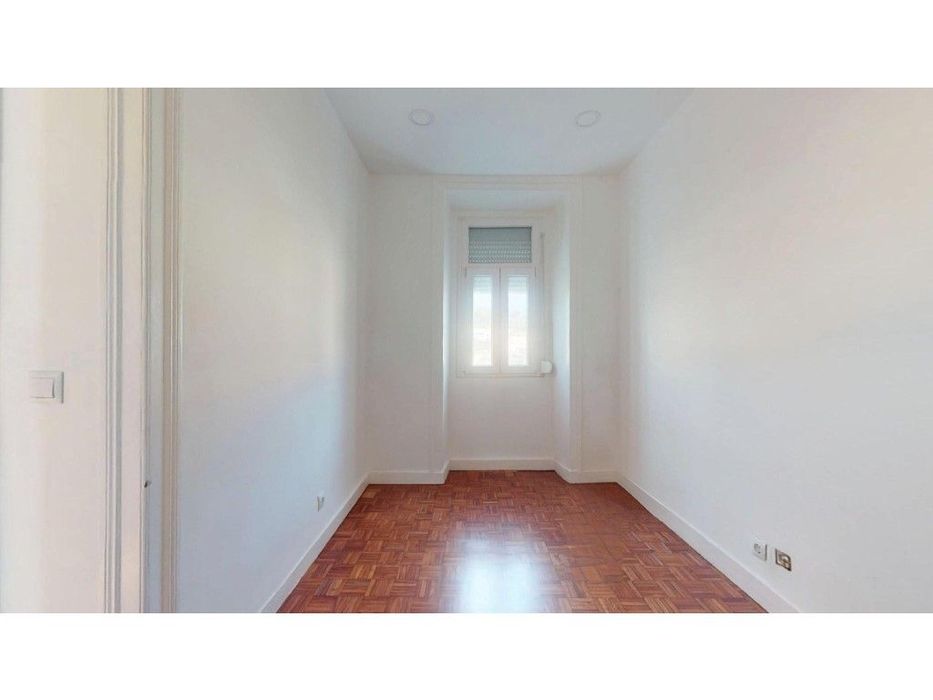 Apartamento T2 em Alcântara