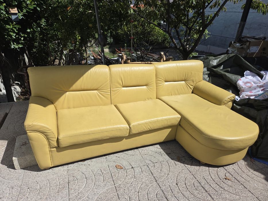 Vendo sofa com chaise longue