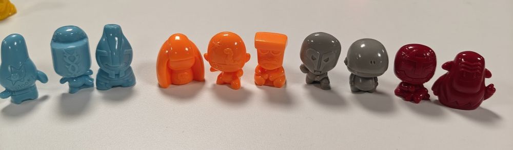 Zestaw figurek GOGOS gogosy 48sztuk
