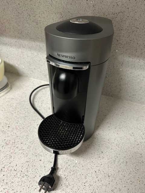 Máquina de café Nespresso Vertuo