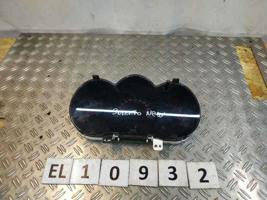 Hyundai/Kia Sorento 2 09-14 панель приладів