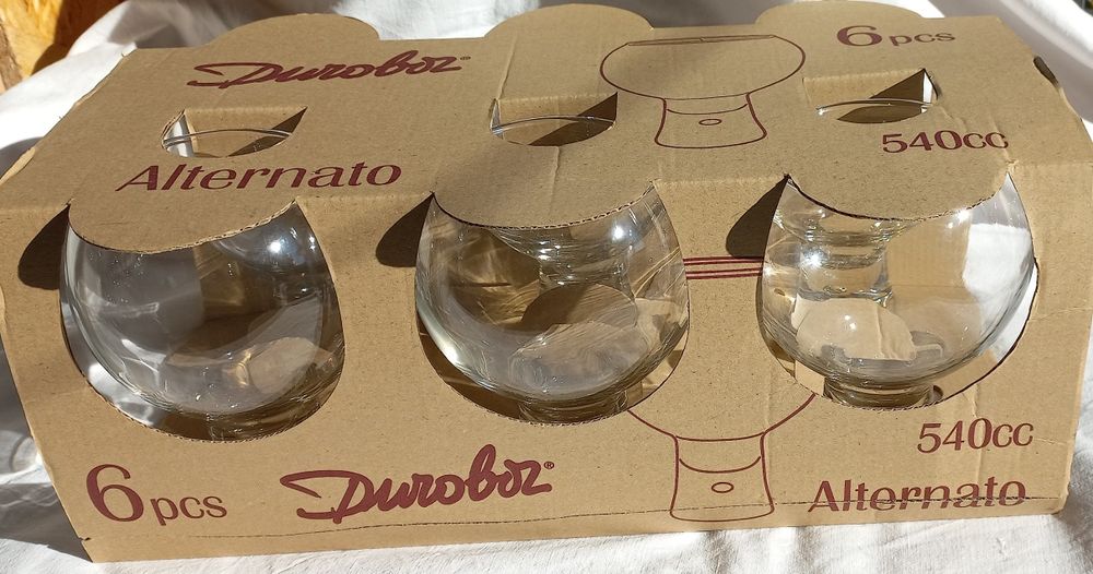 Copos de vidro novos