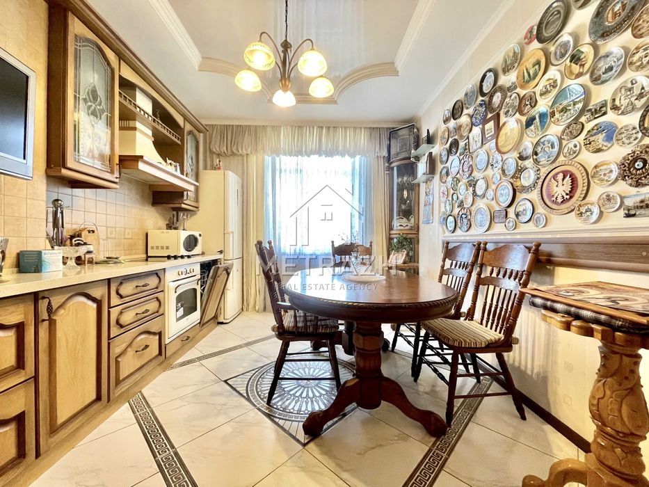 Продам Элитная 3-ком кв 94 м²в современном  новострое ЖК Грековская 5
