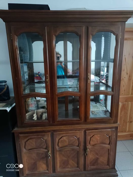 Kredens dębowy na sprzedaż