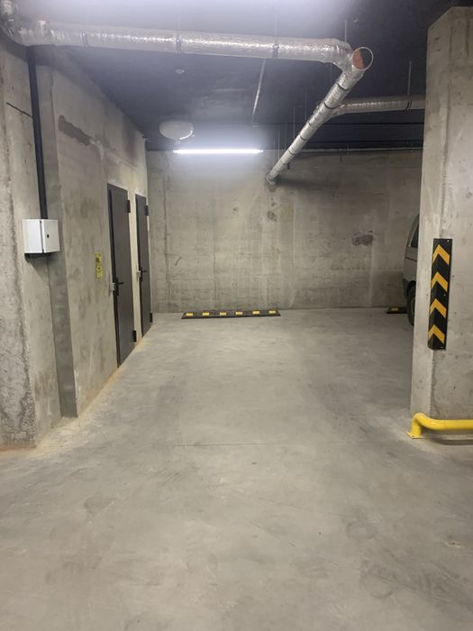 Здам паркомісце подобово / довгостроково, 18,8 м² — ЖК «Віденський квартал», р-н Фастівської