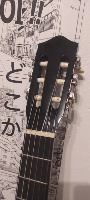 Gitara akustyczna-opis