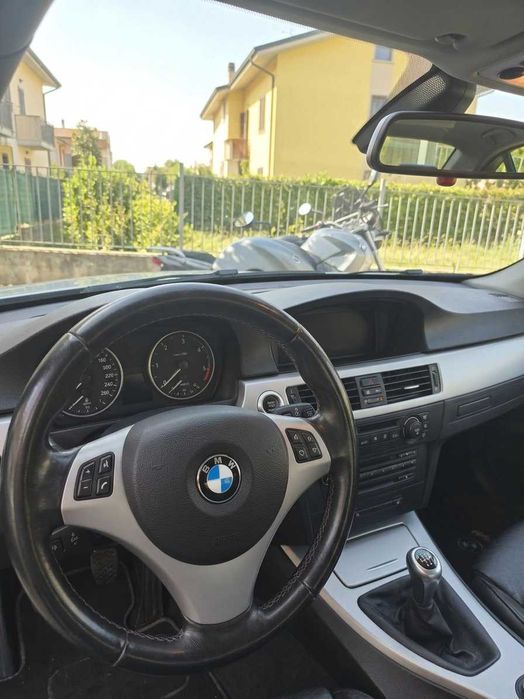 BMW 320 full extras — photo 3