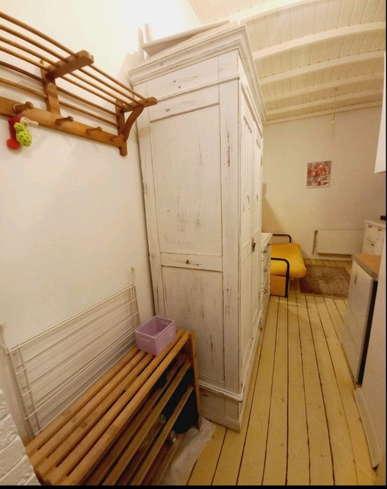 Продам 1 комнатная квартира метро Вокзальная (Южный Вокзал).Недорого!