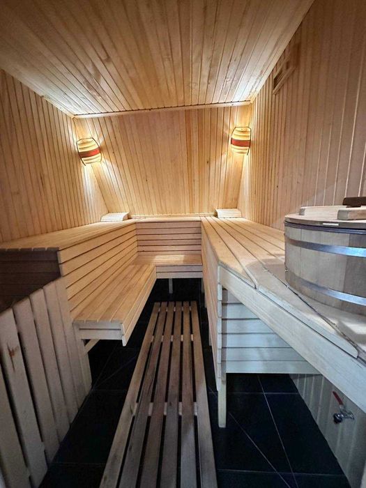 Будинок для відпочинку чи бізнесу на березі водойми_M