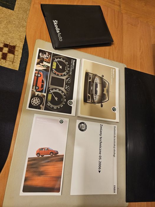 Skoda Fabia 1 lift - instrukcja i etui