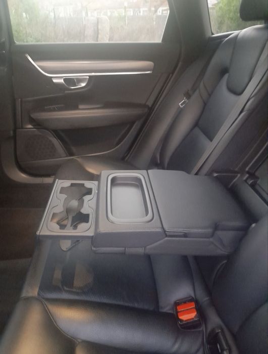 Volvo V90 2.0D  D4 190cv Momentum Geartronic