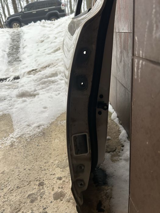 Двері праві санта фе