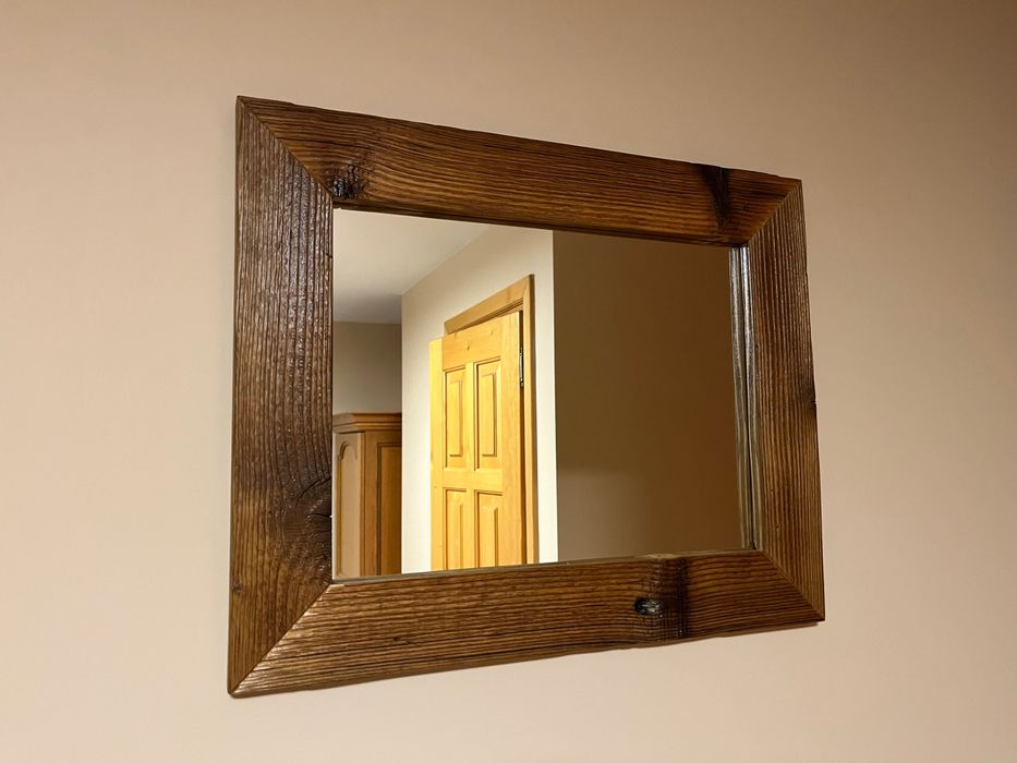 Lustro rustykalne 53x 43 cm ze starego drewna