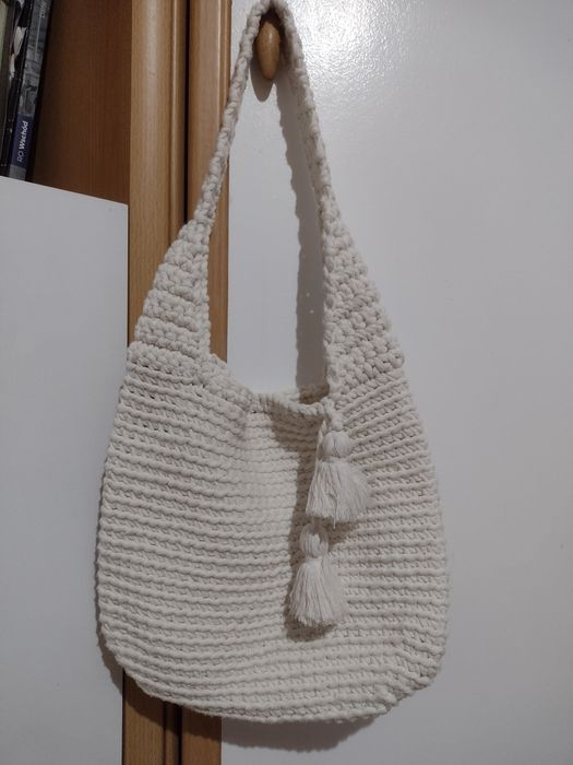 Damska torebka handmade w kolorze białym