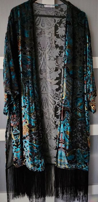 Długa narzutka-"kimono" z jedwabiem