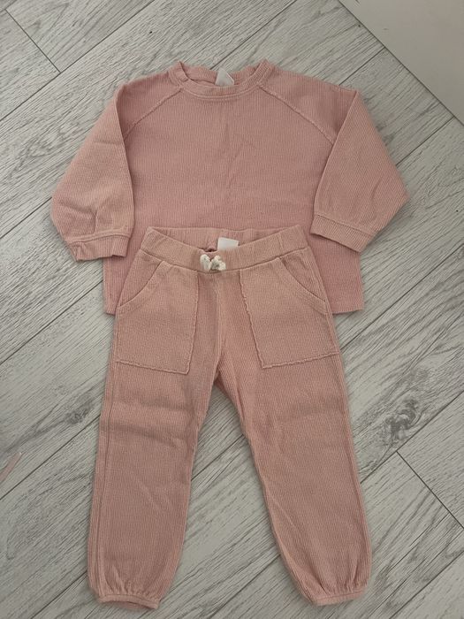 Костюм zara рожевий 3-4 роки, 104 см