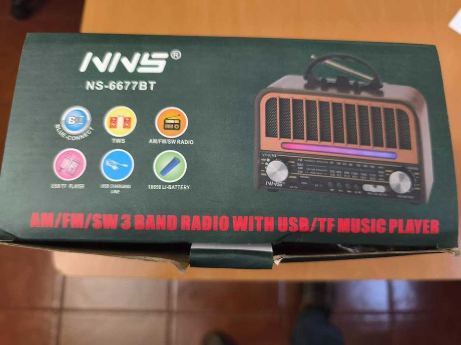 Rádio com várias funcionalidades