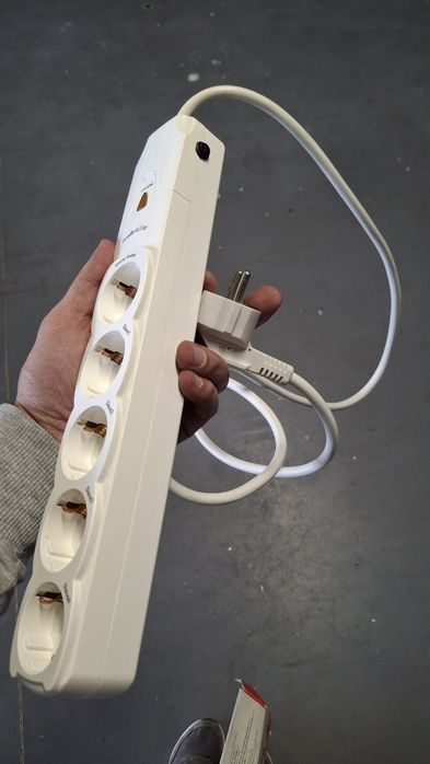 Tomada de consumo Inteligente