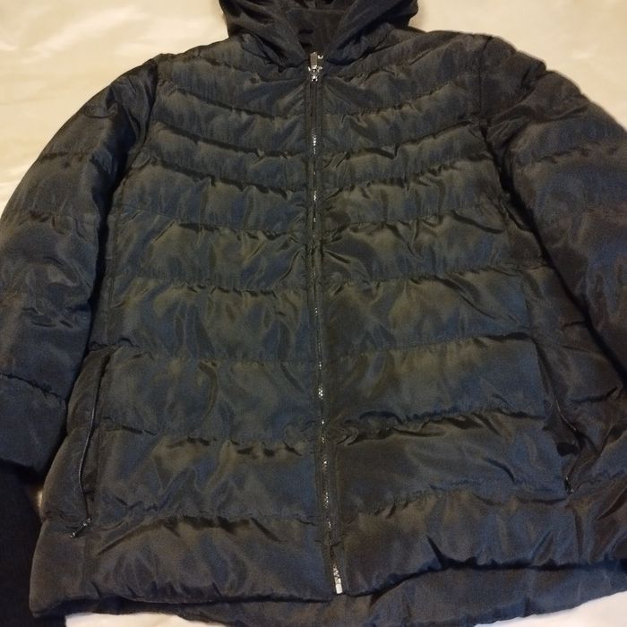 Куртка жіноча зимова тепла.