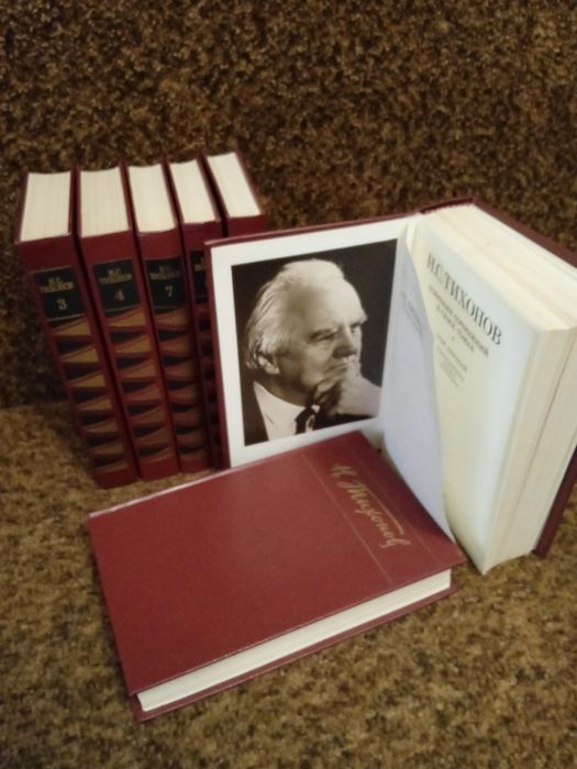 Собрания сочинений Серебрякова, Тихонов, Вересаев,Семенихин, Островский.