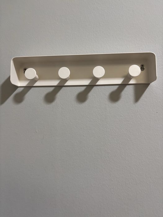 Cabide de Parede Branco com 4 Ganchos