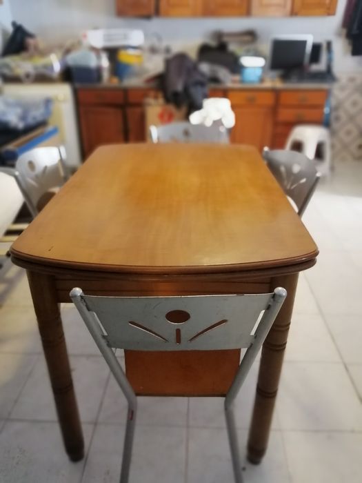 Venda de mesa de cozinha