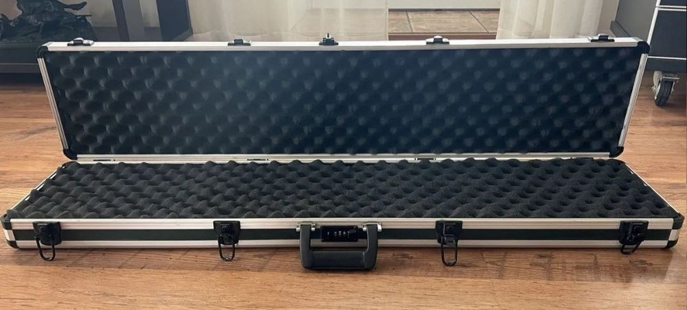 Продам Кейс для транспортировки оружия с кодовым замком.
Размеры: -вну