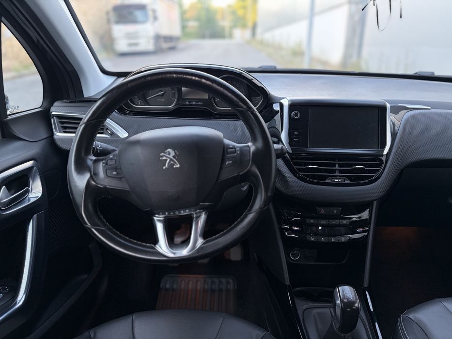 Peugeot 2008 1.2 Allure