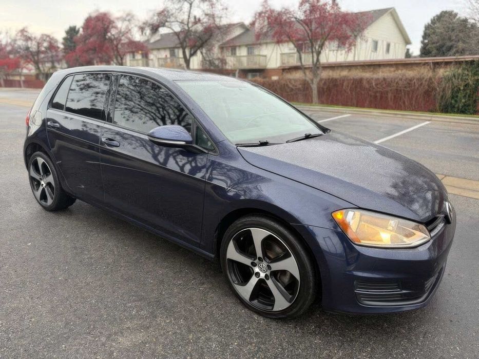 Volkswagen Golf SE      2015